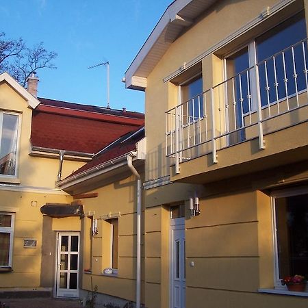 Akacia Apartment - Free Inside Parking, 2 Bedrooms, Garden, Next To Centre Budapest Eksteriør billede